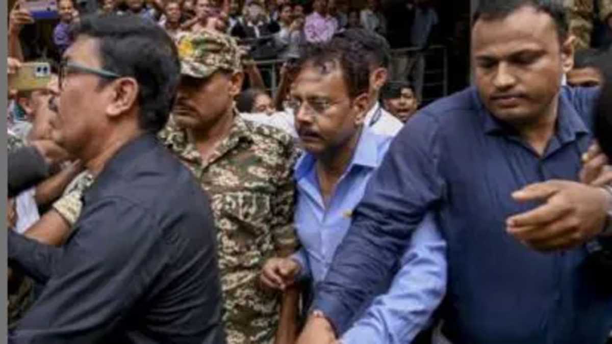 बंगाल के स्वास्थ्य विभाग ने आरजी कर के पूर्व प्रिंसिपल संदीप घोष को किया निलंबित